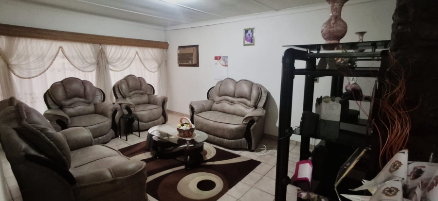 3 Bedroom Property for Sale in La Hoff North West